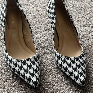 J.Renee Black and White Houndstooth Heels